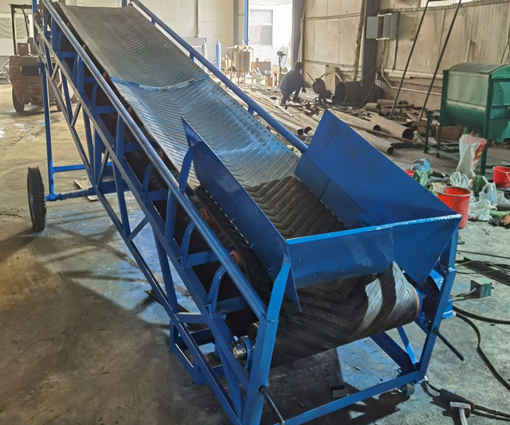 Truck Loading Portable Conveyor